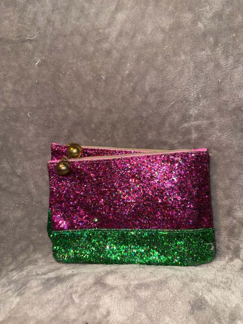 Ipsy December 2023 Glam Bag Glitter & Bath and Body Works Pouch - Picture 4 of 13